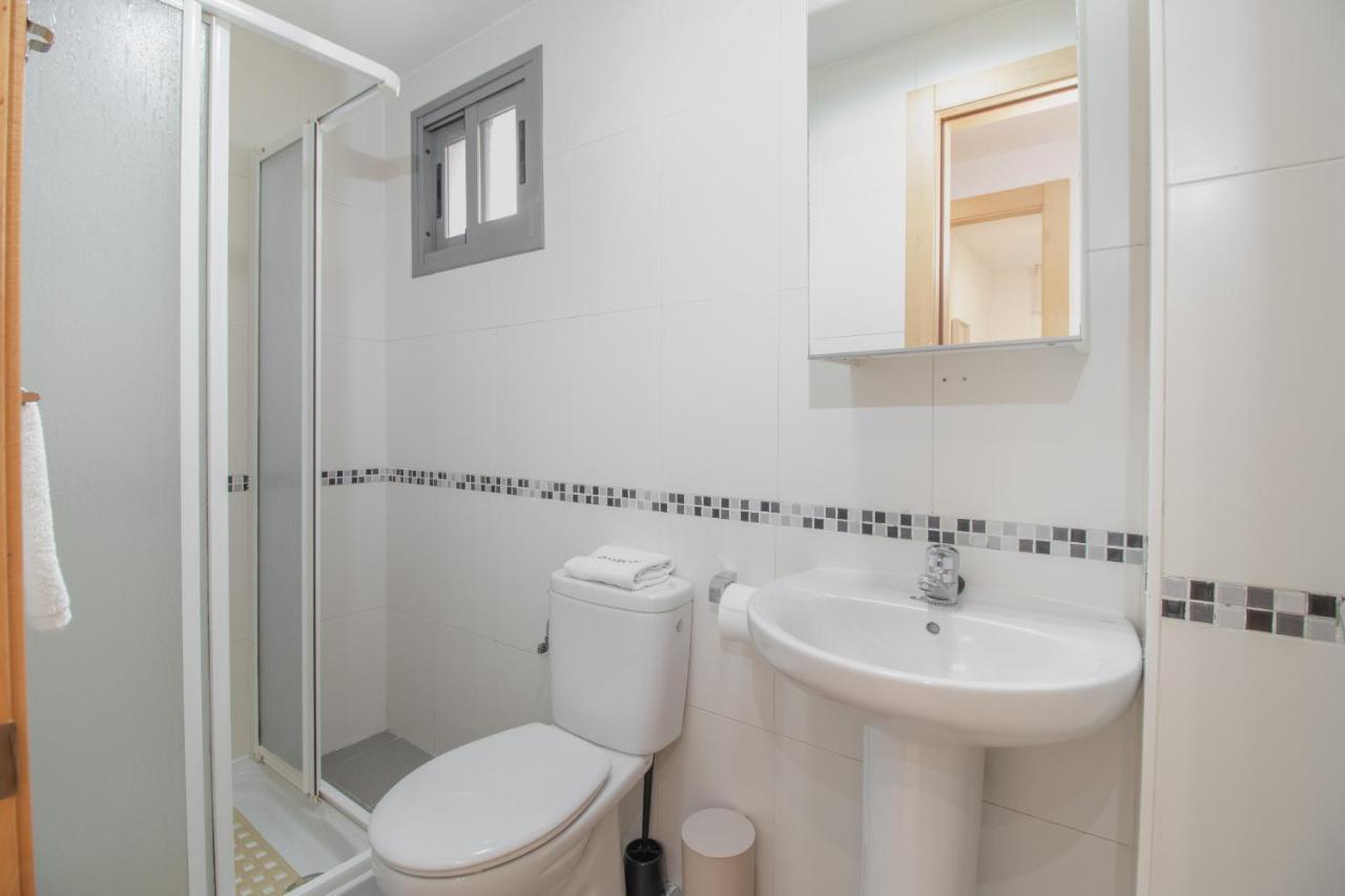 C13 Seaside With Pool And Parking Appartement *